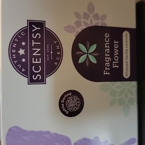 Scentsy fragrance Flower NIB